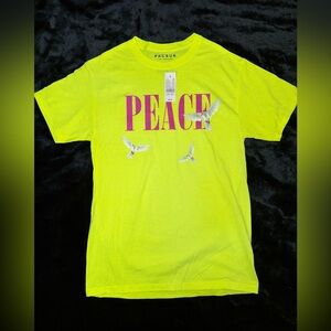 PacSun Bright Neon Yellow “PEACE” Tee Sz Small